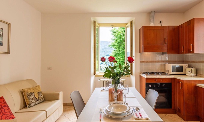 Centro Valle Intelvi Apartment | Beautiful apartment for 2 people with WIFI, TV and parking