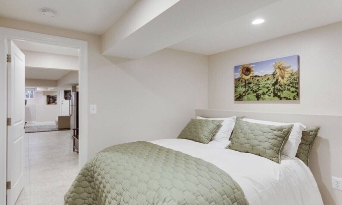 Bloomingdale Apartment | Beautiful and Spacious Apartment in Bloomingdale