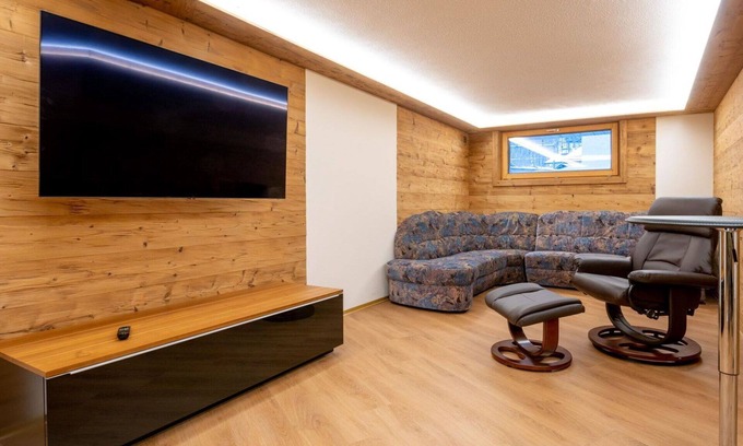 Saas Almagell Apartment | Beautiful apartment for 6 people with hot tub, WIFI, TV and balcony