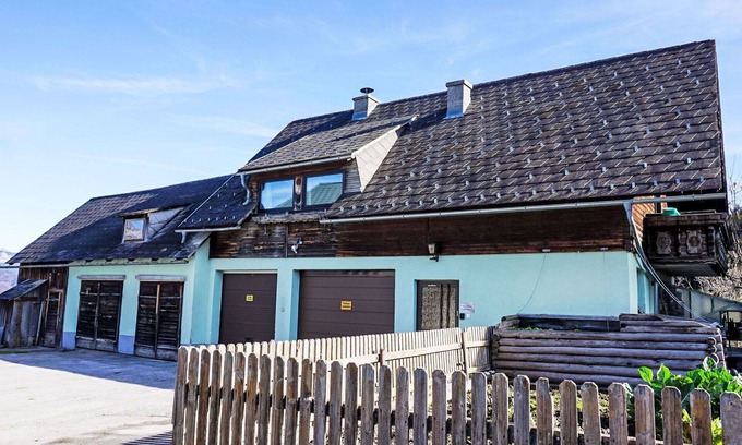 Oeblarn Villa | Beautiful apartment in villa for 4 people with WIFI, TV and balcony