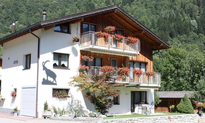 Reckingen Apartment | Beautiful apartment for 2 people with WIFI, TV and balcony