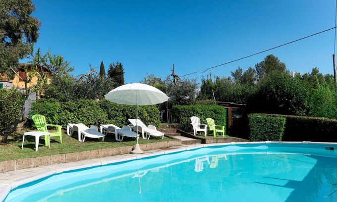 San Miniato Villa | Beautiful apartment in villa for 4 people with pool, TV, patio and pets allowed