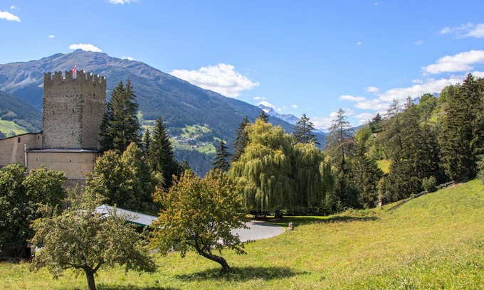 Fliess Apartment | Beautiful apartment for 6 guests with WIFI, TV and panoramic view