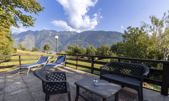 Morbegno Apartment | Beautiful apartment for 4 guests with WIFI, terrace and pets allowed