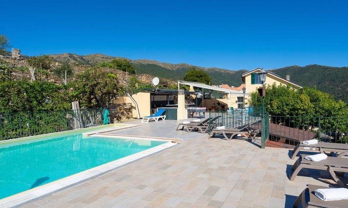 Valloria Apartment | Beautiful apartment for 6 guests with WIFI, pool, A/C, hot tub, TV and patio