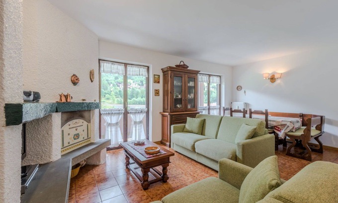Strembo Apartment | Beautiful apartment for 6 guests with WIFI, TV, balcony and pets allowed