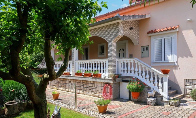 Marsici Apartment | Beautiful apartment for 6 people with A/C, WIFI, TV, patio and pets allowed