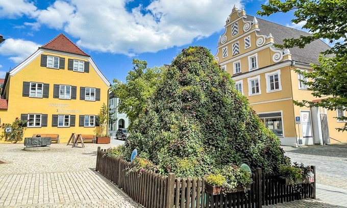 Wemding House | Beautiful apartment in villa for 4 guests with WIFI, A/C, TV, terrace and pets allowed