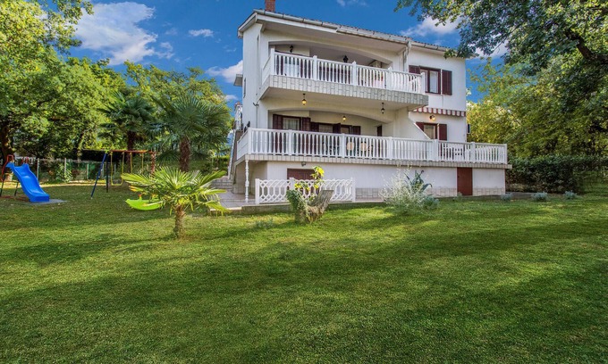 Milcetici Apartment | Beautiful apartment in Malinska