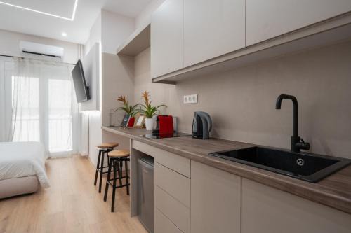 Mousio Apartment | Beautiful apartment next to Archaeological Museum