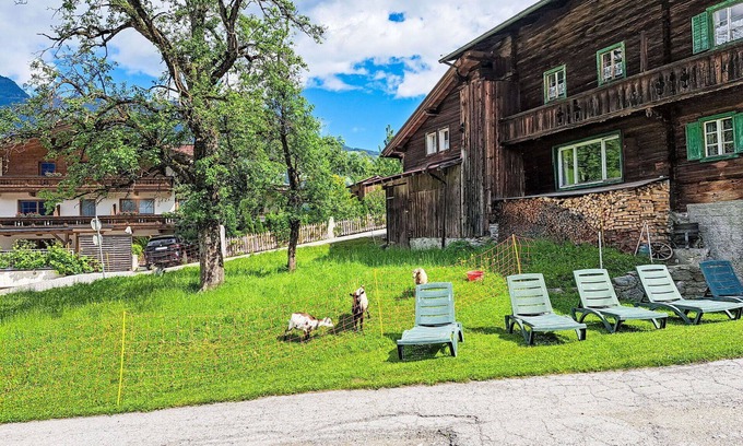 Ramsau im Zillertal Villa | Beautiful villa for 8 people with WIFI, TV, balcony and pets allowed