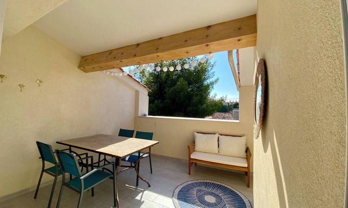 Bonneveine Apartment | Beautiful, bright duplex apartment in Marseille