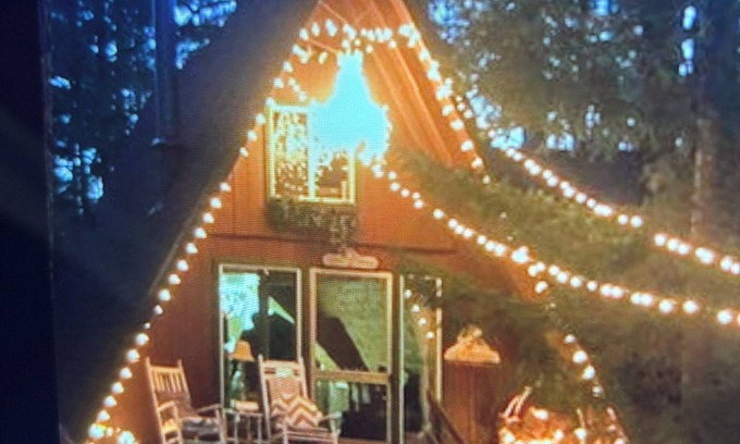 Heber Cabin | Beautiful cabin in Forest Lakes with dedicated work space!
