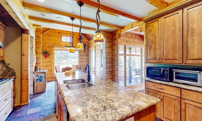 The Highlands House | Beautiful Dog-Friendly Home w/Mountain Views, Private Hot Tub, Sauna