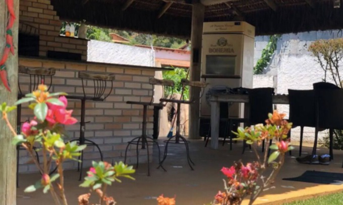 Portao House | Beautiful family home in Atibaia with trampoline and 300mb internet connection