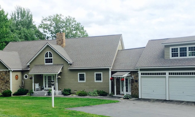 Wayne House | Beautiful family retreat