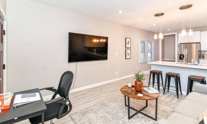 Babe Denny House | Beautiful Home 5 Minutes from Downtown Indy and Colts Stadium!!