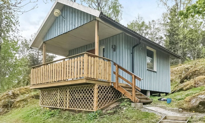 Tanum O House | Beautiful home in Bullaren with kitchen