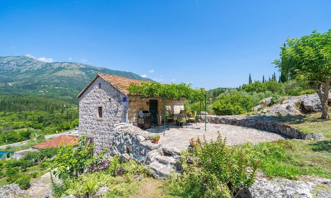 Konavle House | Beautiful home in Gruda with WiFi