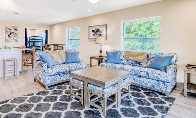 Long Beach Estates House | Beautiful home right on the water with a private beach, W/D, deck, grill & AC