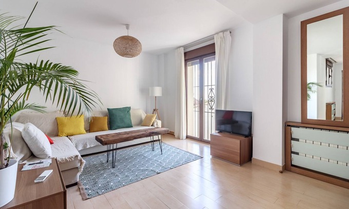 San Ildefonso House | Beautiful house- Albaicín- City center. Parking for large cars