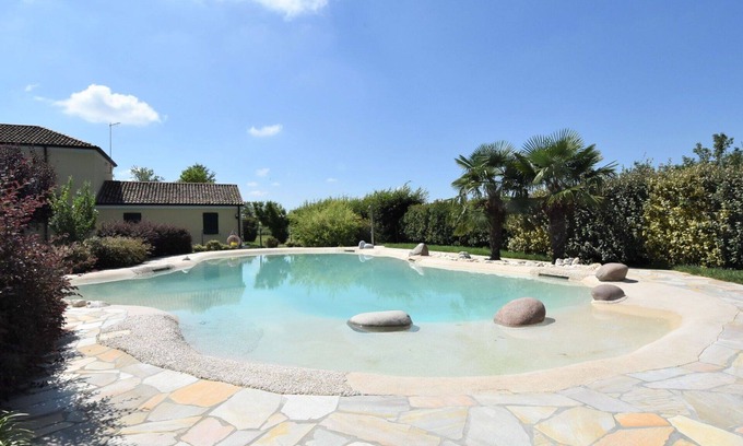 Ariano nel Polesine House | Beautiful apartment in villa for 9 guests with WIFI, A/C, pool, TV and patio