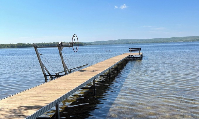 Petoskey House | Beautiful modern Petoskey home with lake frontage, dock and boat slip.