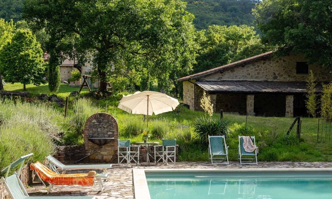 Arcidosso Villa | Beautiful private villa for 16 people with private pool, WIFI