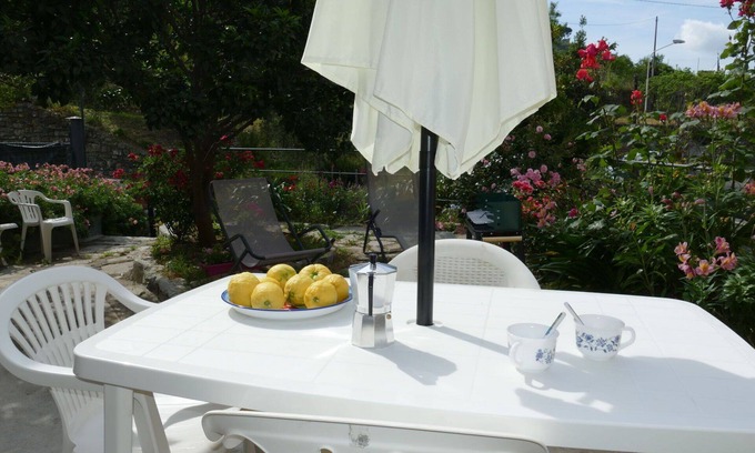 Chiusanico House | Beautiful private villa for 6 people with WIFI, TV, patio and pets allowed