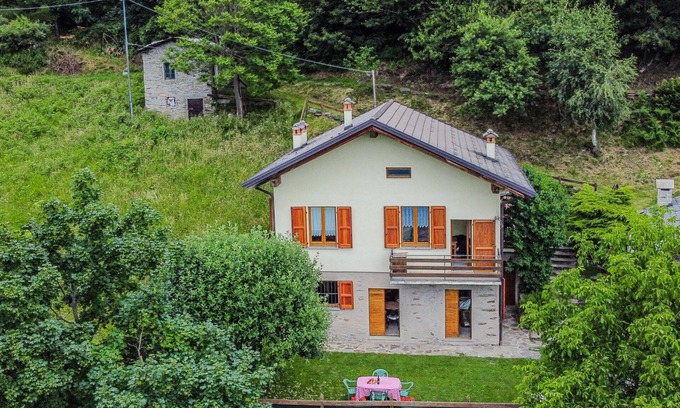 Civo House | Beautiful private villa for 6 people with TV, terrace and pets allowed