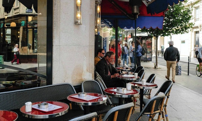 18th Arrondissement Apartment | Beautiful Studio for 2P With A/C - Near Montmartre