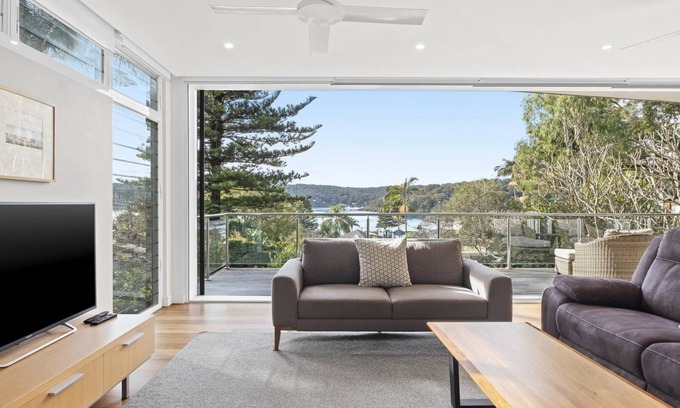 Wagstaffe House | Beautiful views, beachs and bushwalks