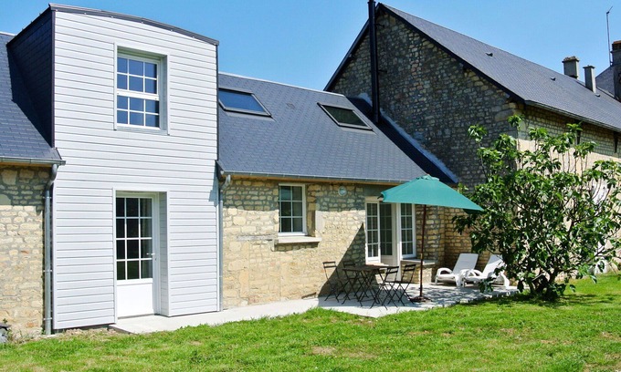 Le Mesnil-Patry House | Beautiful villa for 5 guests with WIFI, TV and terrace