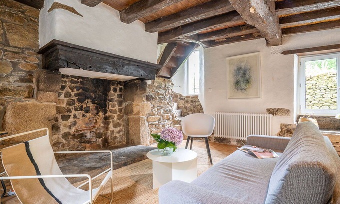 Plouguiel House | Beautiful villa for 4 guests with WIFI and TV