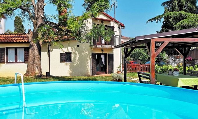Buici House | Beautiful villa for 6 people with A/C, WIFI, private pool, TV, terrace and pets allowed