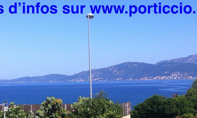 Pietrosella Apartment | Beautiful waterfront apartment, air-conditioned, panoramic sea view, beach 50 m'away