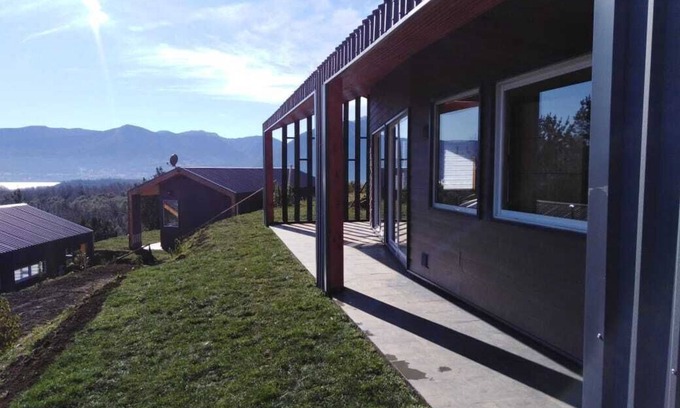 Pucon Cabin | Beauty Cabin in amazing spot, surrounded by countryside and the best lake view.