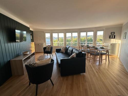 Saint-Lo Apartment | Beaux-Regards