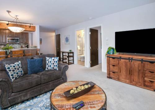 Beaver Creek House | Beaver Creek Townsend Getaway - Ski-In Ski-Out
