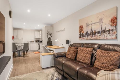 Coventry Apartment | Beaver Stays- Coventry Serviced Apartment