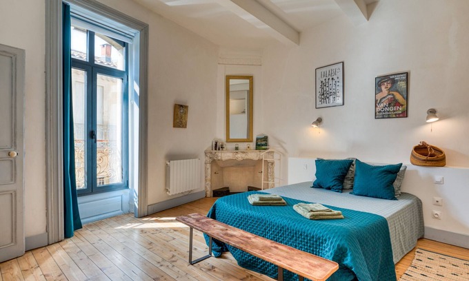 Saint-Andre-de-Sangonis Bed & Breakfast | Bed and Breakfast 'Grande Chambre' with Shared Pool, Shared Garden and Wi-Fi
