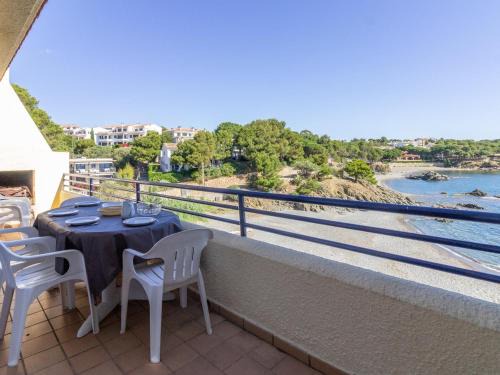 Llanca House | BELLAMAR A - Casa adosada para 10 personas en primera línea de mar en Llançà. - ES-228-11