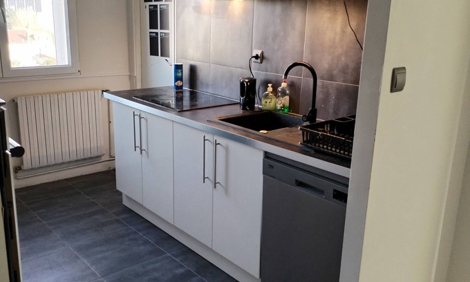 Luce Apartment | Belle Appartement à 15min du Centre Ville de Chartres Arret de bus 3min a Pieds