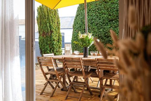 Les Sables d'Olonne House | Belle maison rénovée avec goût proche village Vendée Globe, Les Sables 8 pers