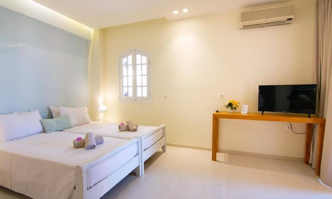 Agios Nikolaos Apartment | Bellevue Suites Studio 2 with Pool View