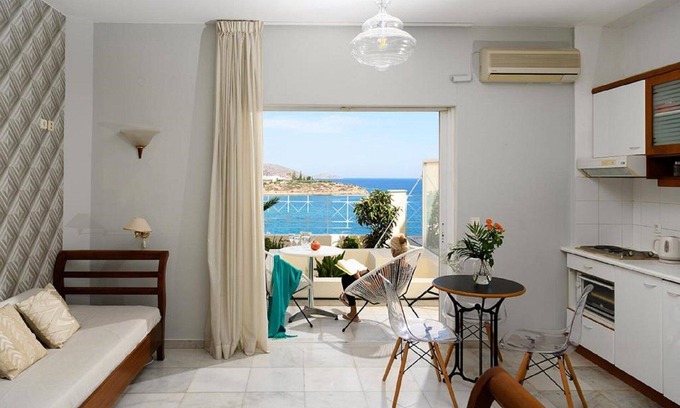 Agios Nikolaos House | Bellevue Suites Apartment 3 with Sea View