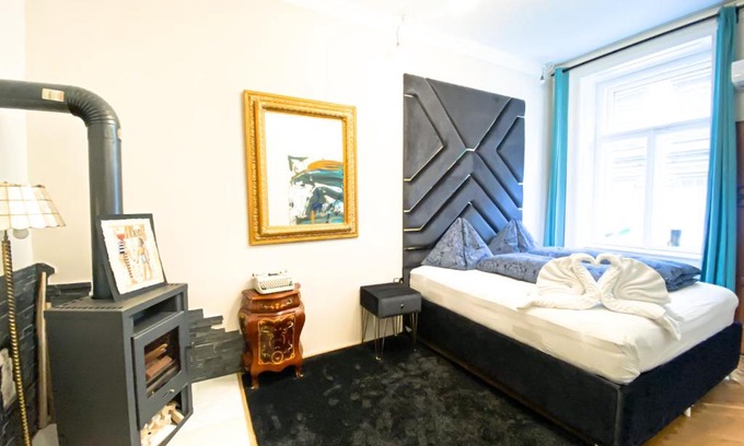 Wieden Apartment | Belvedere Apartment
