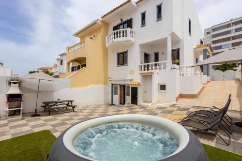 Ameijeira Hostel | Best Guest Residence