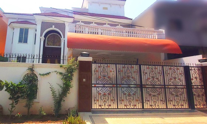 Lahore House | Best house to stay with family