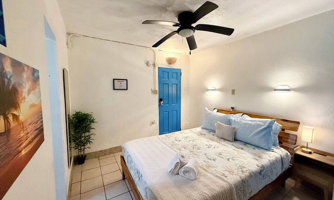 Esperanza Apartment | Best Location in Vieques! Studio/Steps to Ocean, Biobay, Restaurants and Beaches
